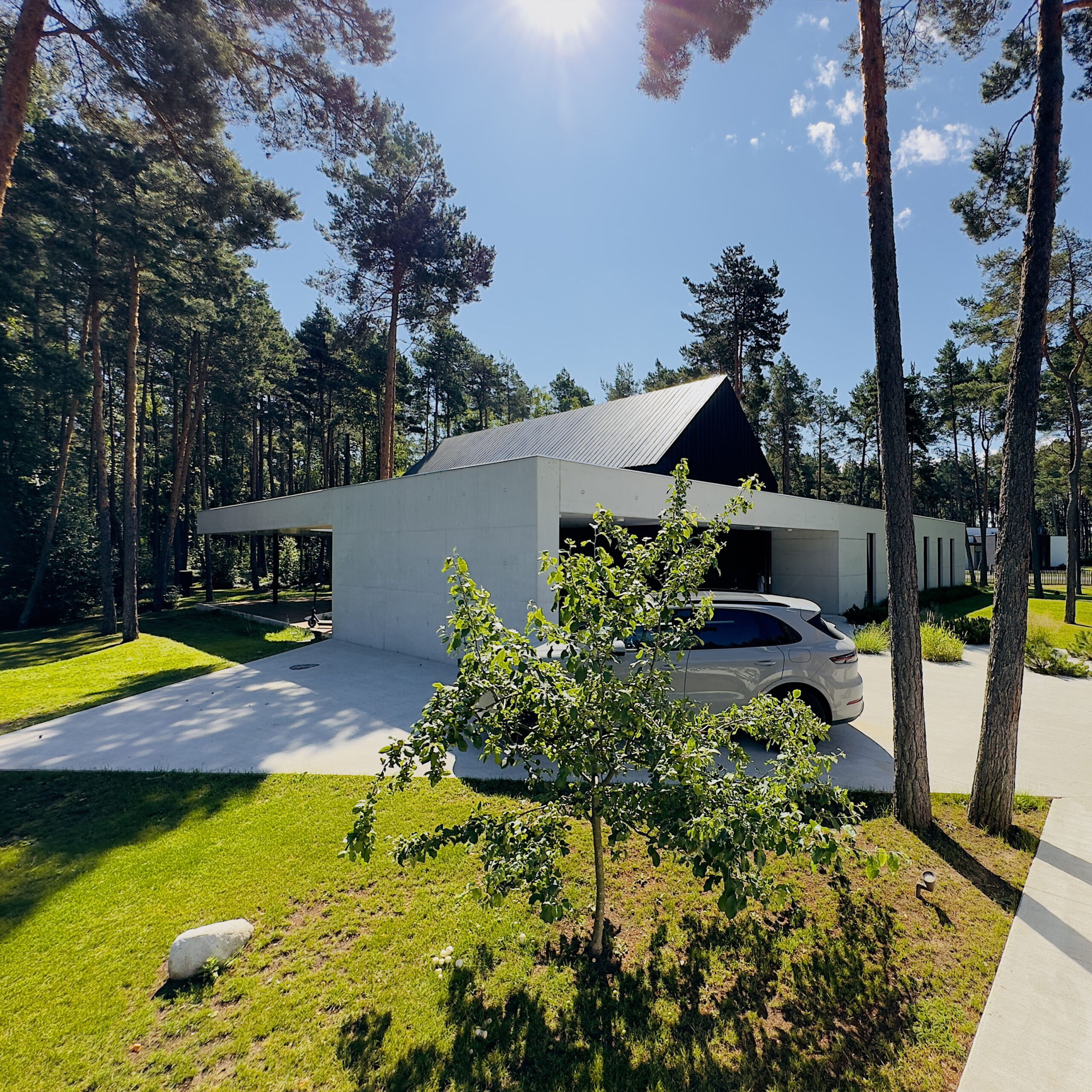 A064_house_estonia_tallinn_viimsi_concrete_villa_forest_wood_-17