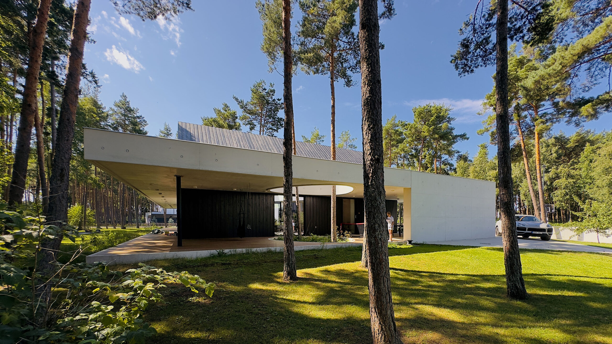 A064_house_estonia_tallinn_viimsi_concrete_villa_forest_wood_-3