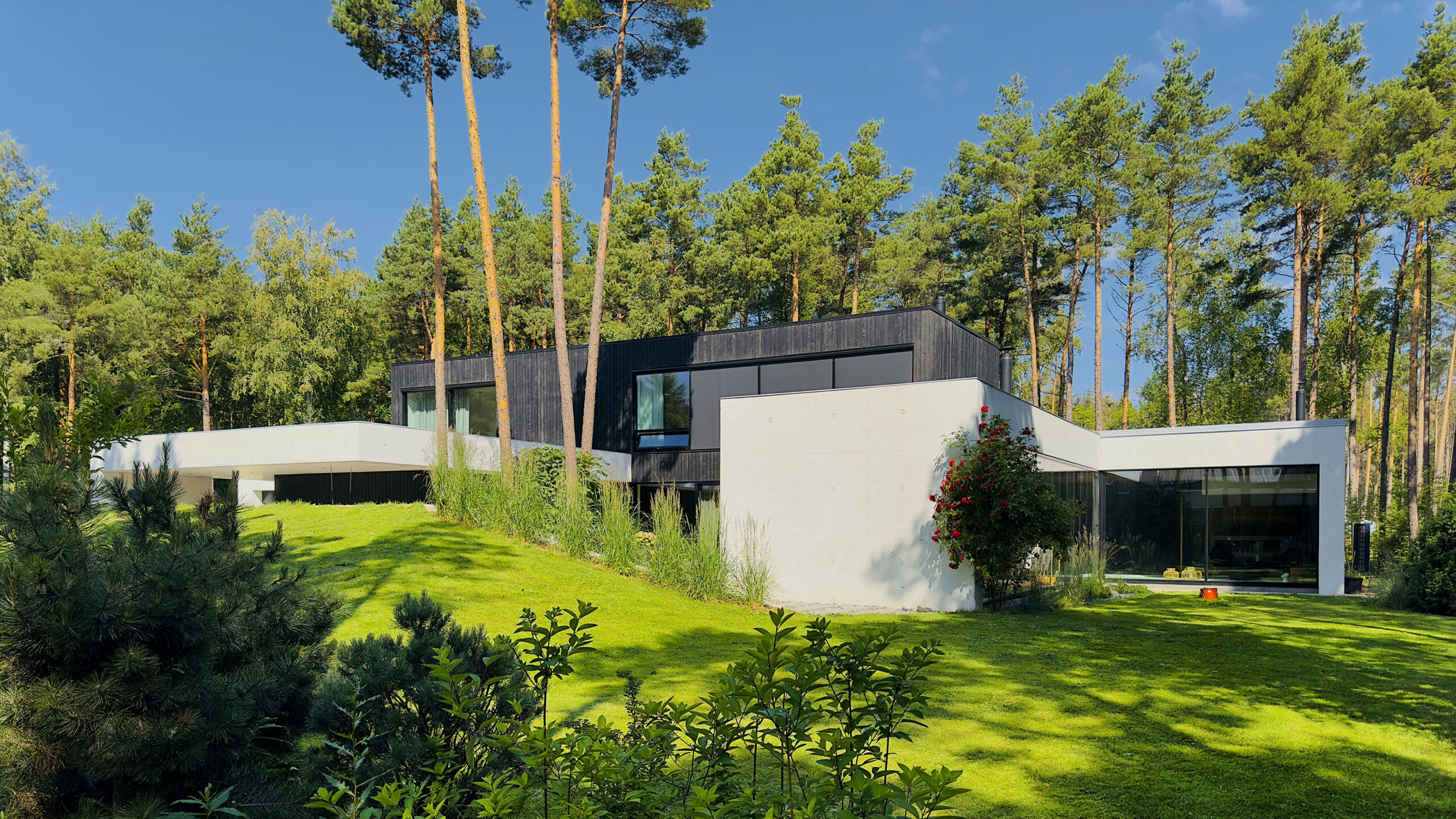 A064_house_estonia_tallinn_viimsi_concrete_villa_forest_wood_-7