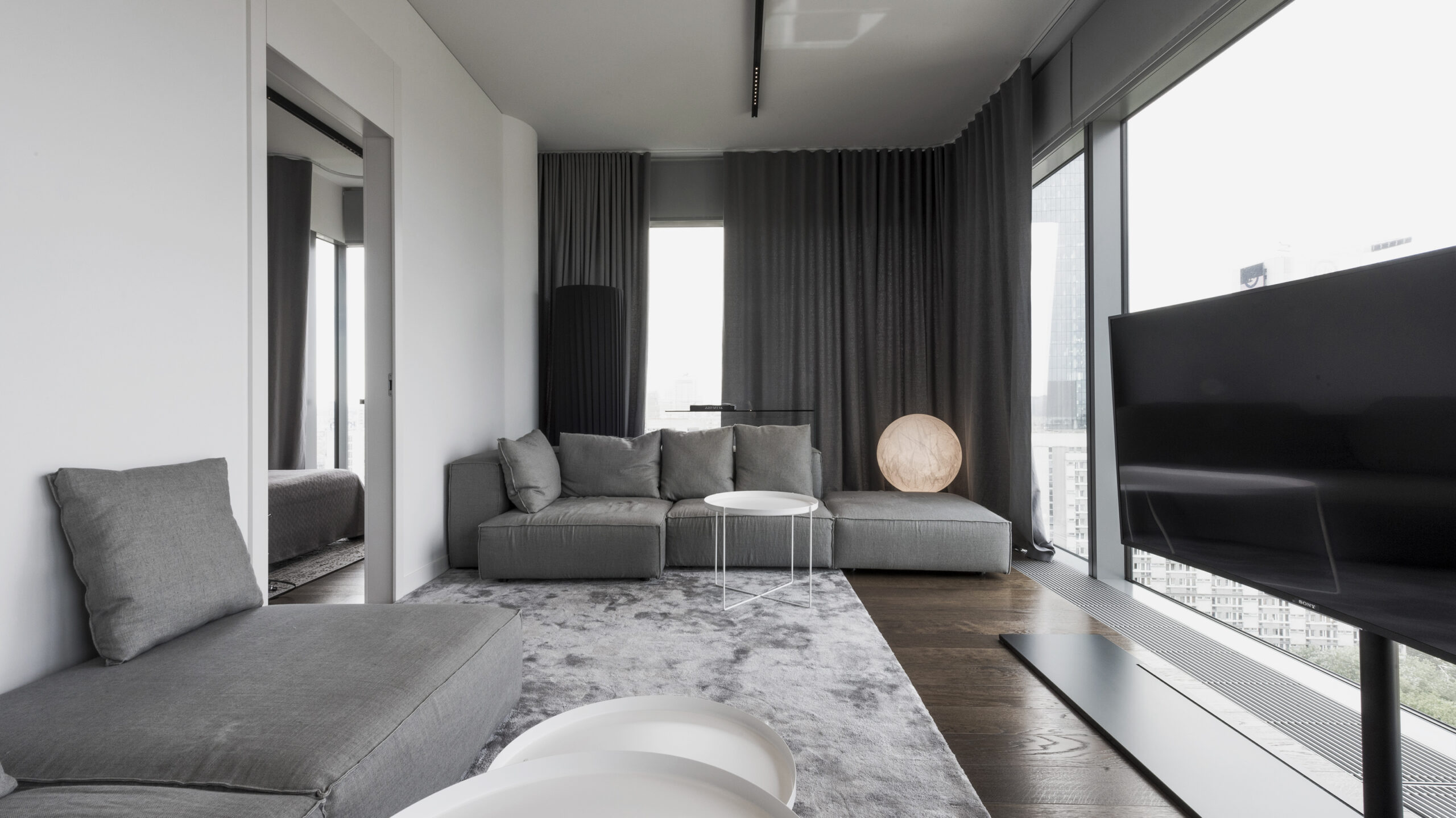 I_171_cosmopolitan_warsaw_apartment_interior_design_kuootamizo_highrise_-1